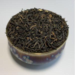 Черный красный чай Цзинь Цзюнь Мэй Золотые Брови 100 г